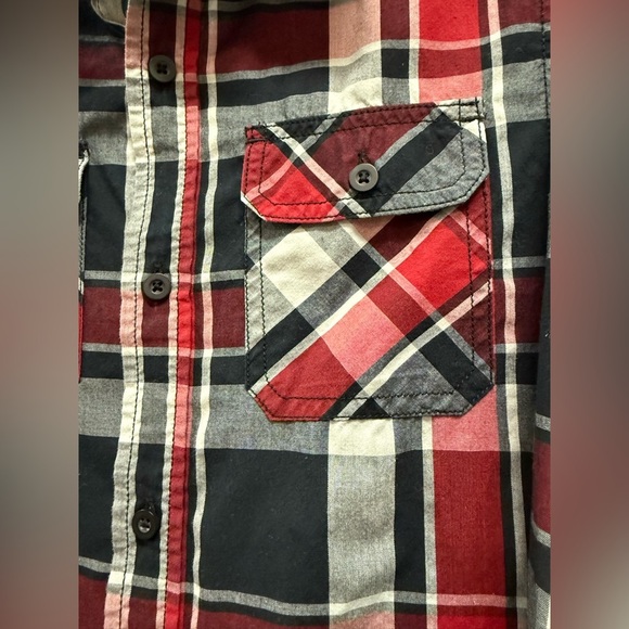 Tony Hawk Red and Black Plaid Button Down Boys Med Long Sleeve Dress Shirt 0099 - Picture 3 of 8